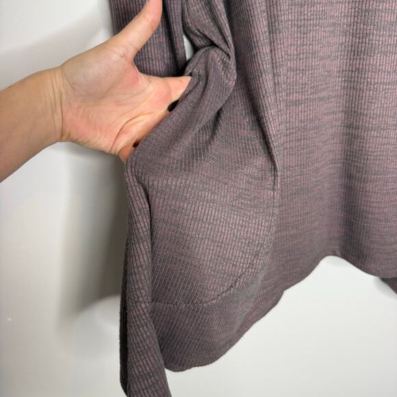 Logo Lotus by Lori Goldstein Purple Pocketed Tunic Top Size Medium - Picture 4 of 8